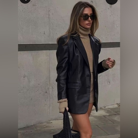 100% black leather oversized blazer jacket — vintage - Picture 2 of 11